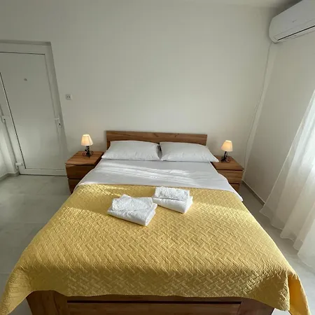 Appartement Modern Iva With Balcony, Free Parking & Wi-fi,