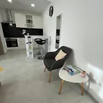 Modern Iva With Balcony, Free Parking & Wi-fi, * Zadar
