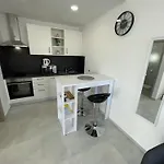 Modern Iva With Balcony, Free Parking & Wi-fi, *