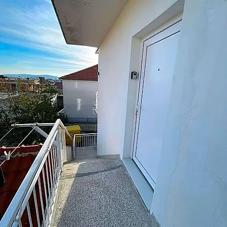 Modern Iva With Balcony, Free Parking & Wi-fi, זאדאר